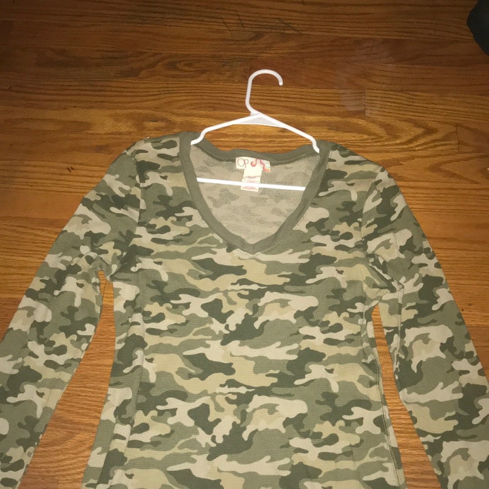 Long sleeve T-shirt